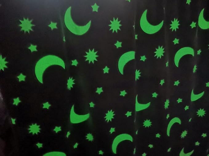 Glow In The Dark Fleece Blanket Throw with Moons and Stars Pattern Super Soft Blanket for All Seasons (Stars Pink, 100 x 150cm)