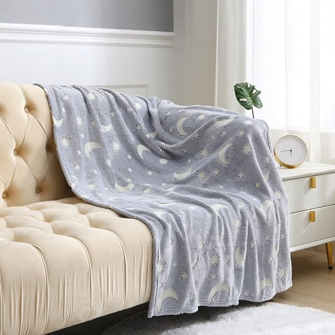 Glow In The Dark Grey Fleece Blanket Throw with Moons and Stars Pattern Super Soft Blanket for All Seasons (Grey, 100cm x 150cm)